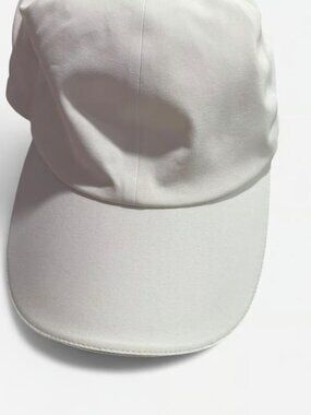 Lululemon Athletica white cotton hat